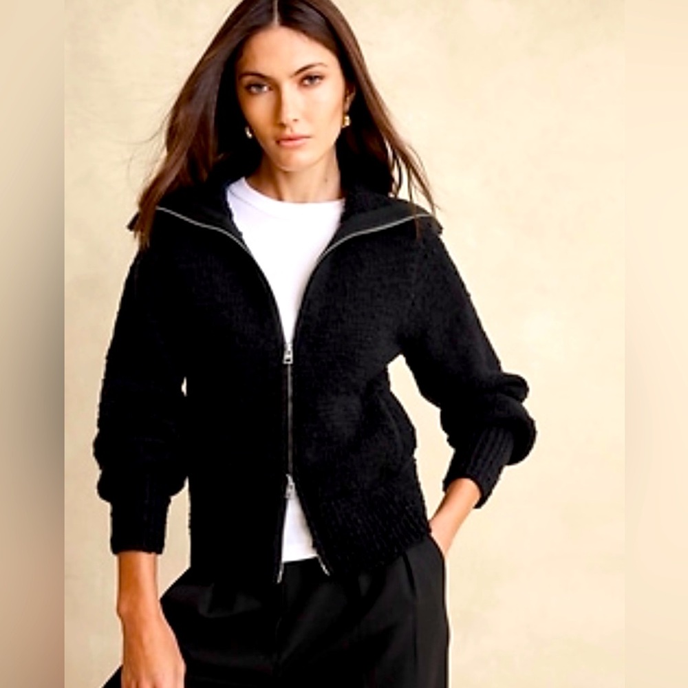 COPY - Austral Wool Sweater
Jacket Banana Republic